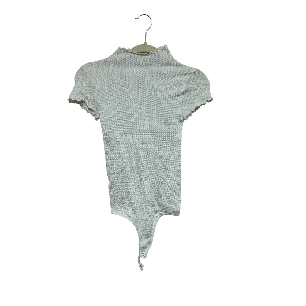 Chelsea & Violet Womens M/L Cream Ivory Stretch Popcorn Knit Bodysuit One Piece